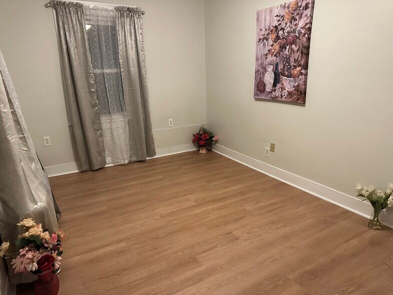 Building Photo - 269 N 1st Ave