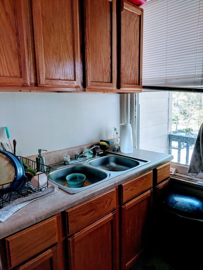 Building Photo - 1612 Floyd Ave