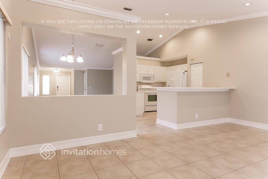 Building Photo - 4266 Greenbriar Ln