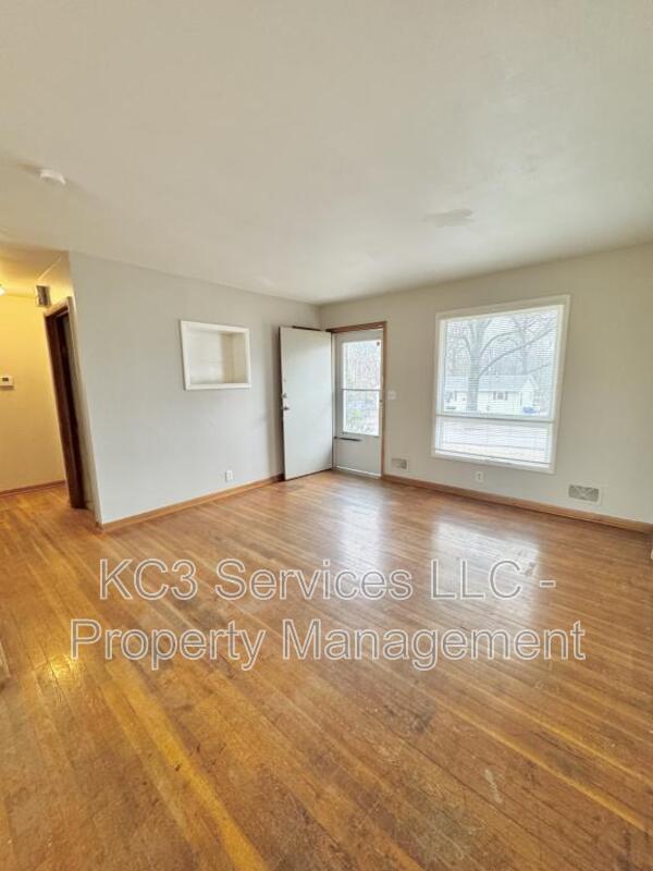 Building Photo - 200 NW 22nd St