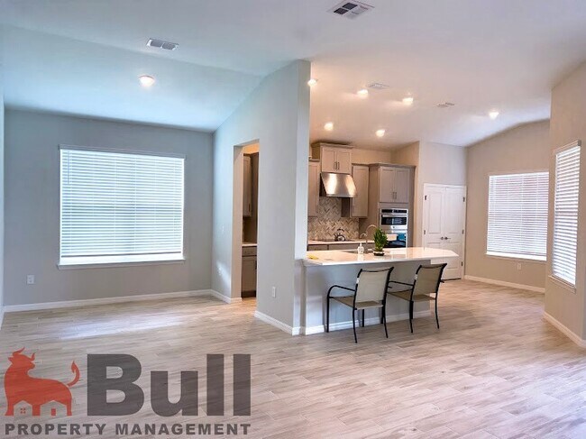 Building Photo - 1980 GOBLET COVE St