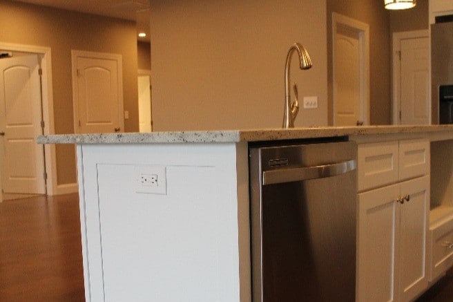 Kitchen - 4623 6th Ave