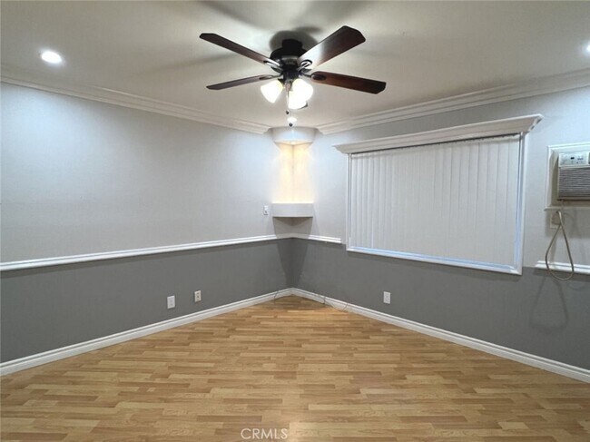 Building Photo - 11722 Saticoy St