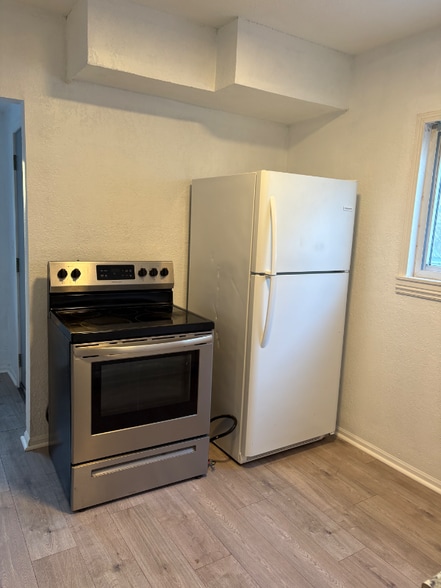 Building Photo - 2115 Alvin St