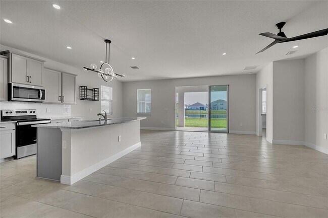 Building Photo - 17821 Cantarina Cove