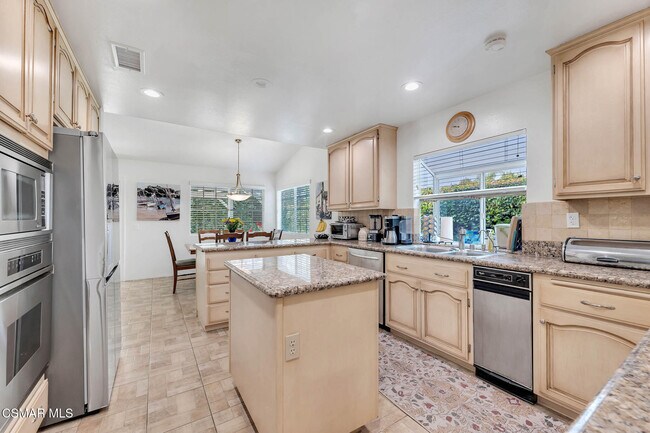 Building Photo - 5050 Golden Nugget Way