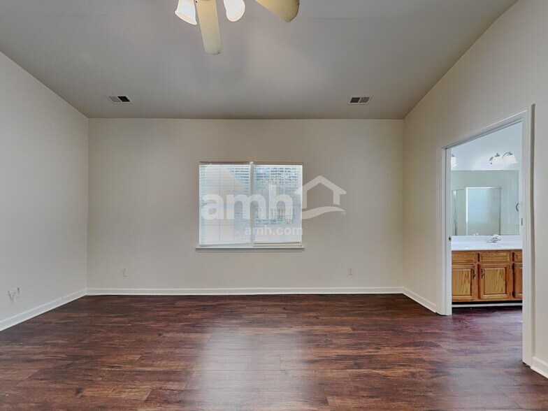 Building Photo - 10239 Stoneykirk Ln