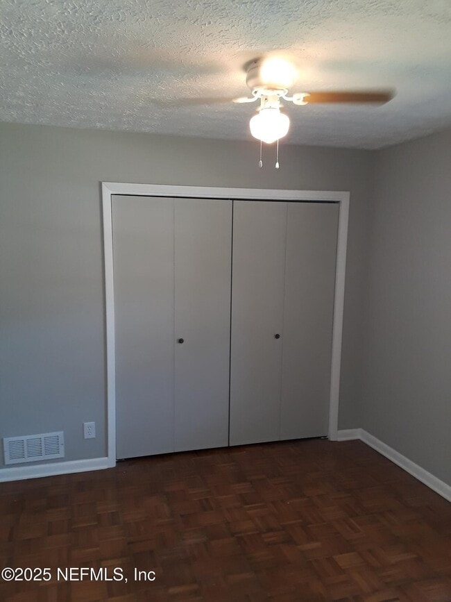 Building Photo - 7930 Tarling Ave