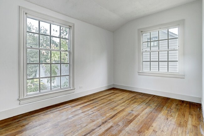 Building Photo - 6735 Fairfield St