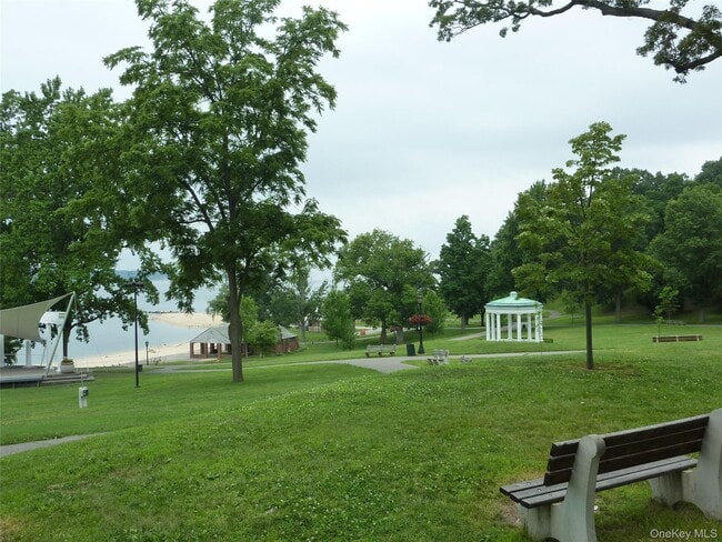 Building Photo - 126 Forest Ave