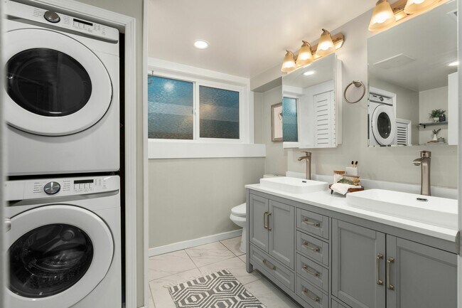 Building Photo - 123 Martin Luther King Jr Way