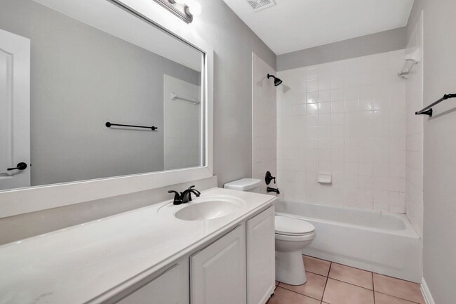 Building Photo - Stonebridge Ranch Beauty