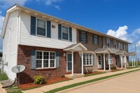 Building Photo - 28 Fetzer Ct