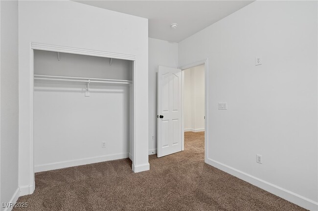 Building Photo - 133 Coronation Ave