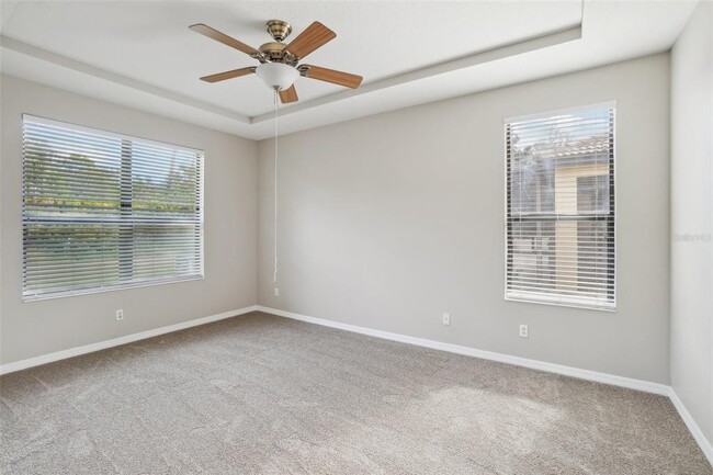 Building Photo - 127 Silver Falls Dr