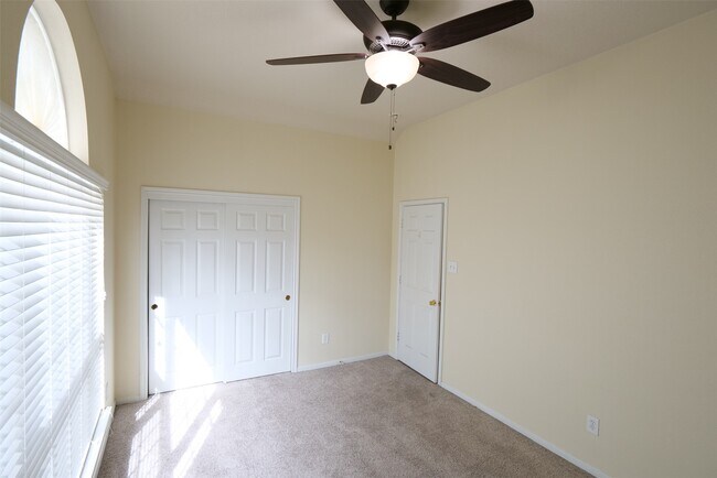 Building Photo - 22314 Spring Crossing Dr