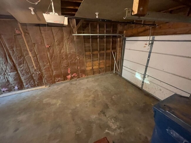 Building Photo - 3036 Shadowfax Dr