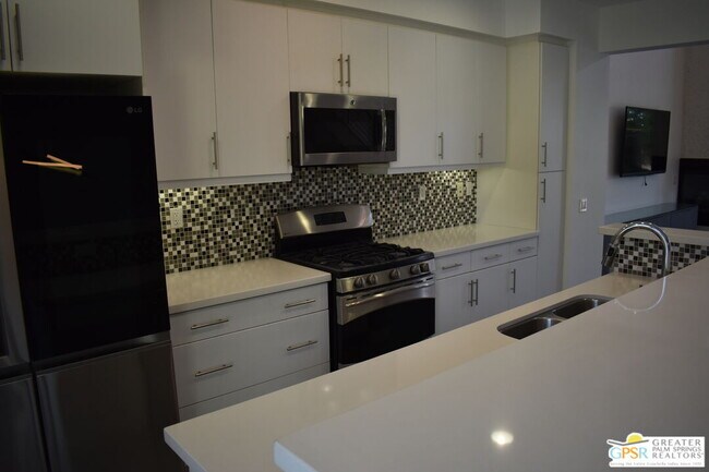 Building Photo - 938 Oceo Cir S