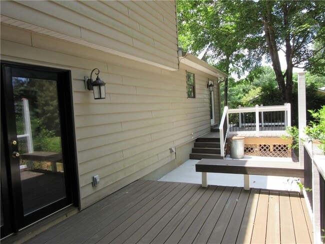 Building Photo - 2254 Post Oak Dr
