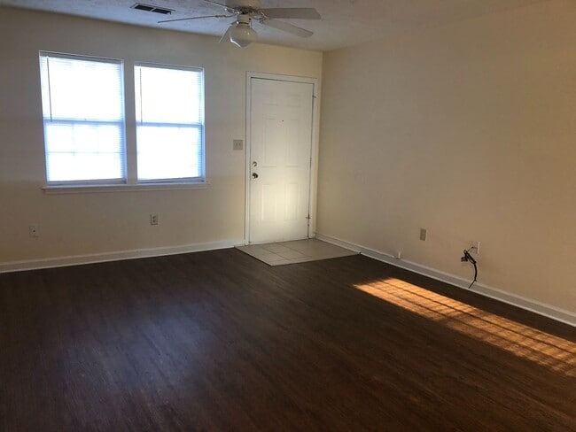 Building Photo - PRE-LEASING FOR AUGUST 2026!