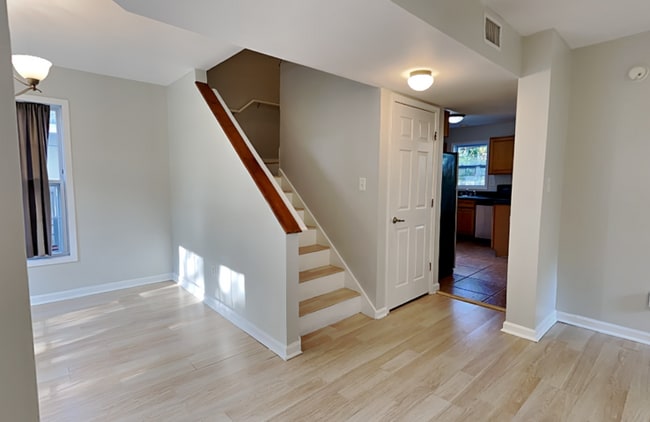 Building Photo - 838 S Parramore Ave