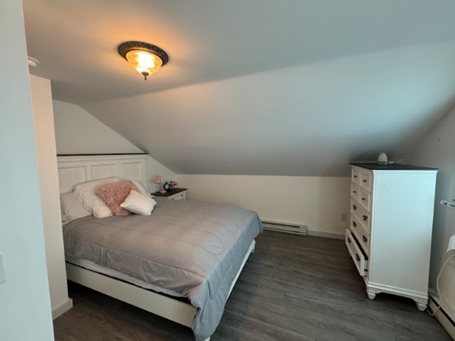 Building Photo - Historic Cape Cod with Modern Comfort Alon...