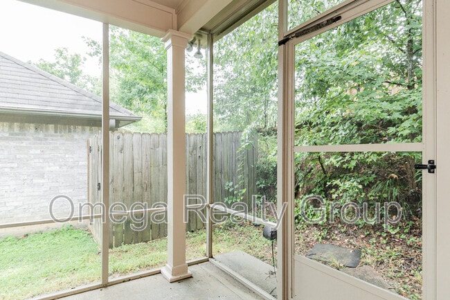 Building Photo - 177 Springdale Dr