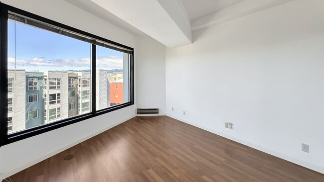 Building Photo - VIEWS from this Renovated & Spacious Apartment at Pacific Park Plaza