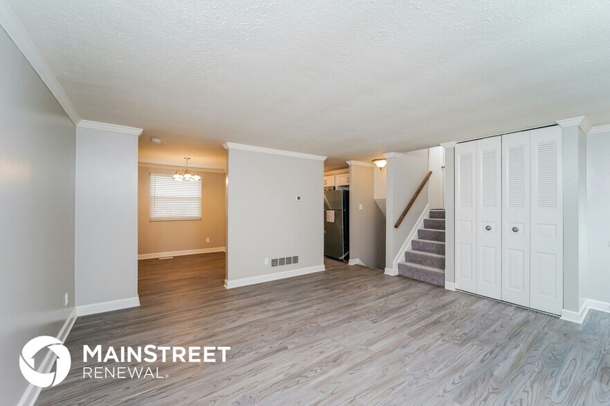 Building Photo - 731 Saratoga Dr