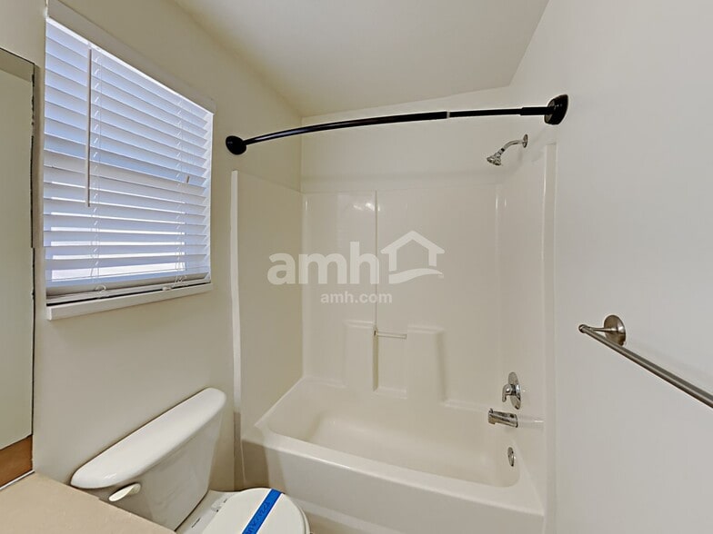 Building Photo - 435 S 120 W