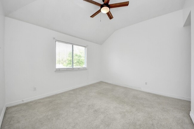 Building Photo - 18315 Brenwood Menor Dr