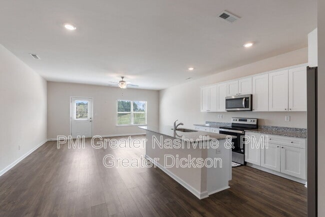 Building Photo - 404 Masters Way