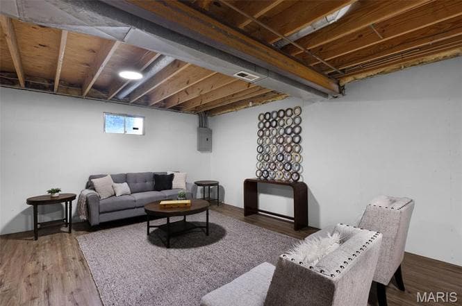 Building Photo - 905 Cornell Ave