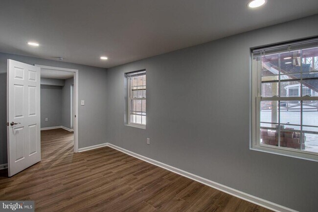 Building Photo - 7885 Godolphin Dr