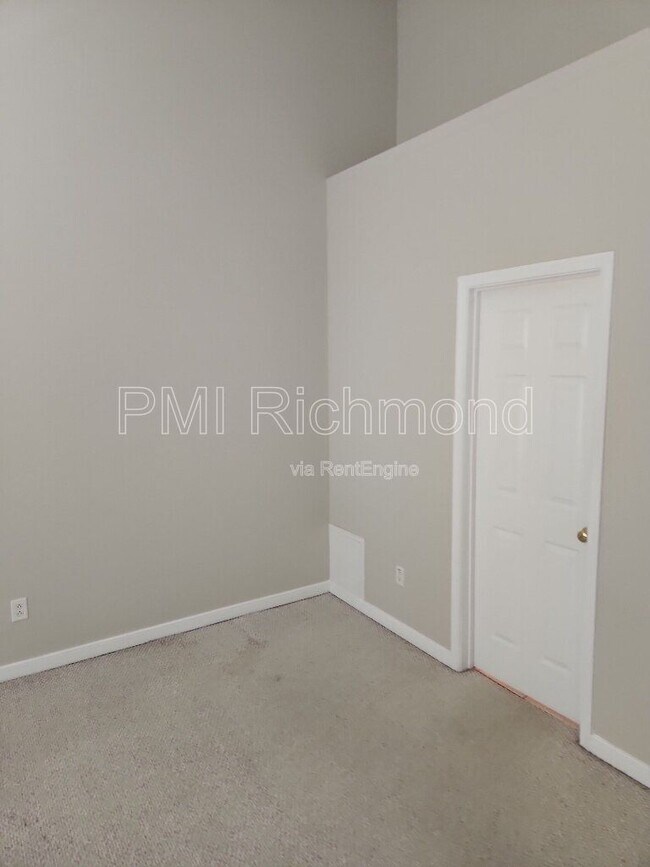 Building Photo - 1252 Providence Knoll Dr
