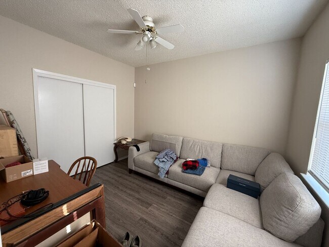 Building Photo - 5735/5737 N Scout Island Cir