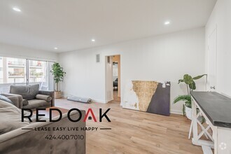 Building Photo - Bright and Spacious Two Bedroom with Priva...