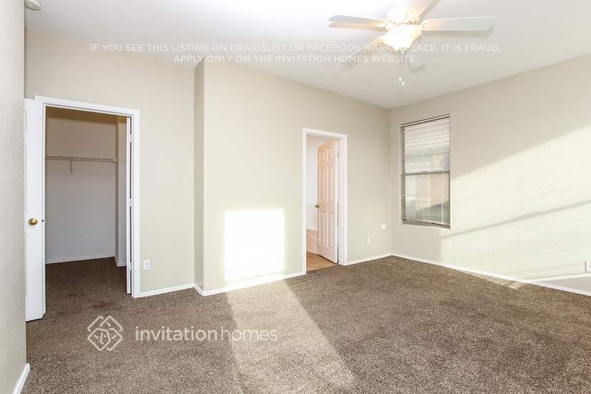 Building Photo - 6826 S 30th Ln
