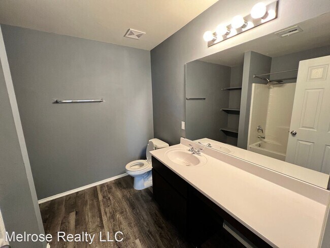 Building Photo - 3 br, 2 bath House - 9424 NW 122nd Terrace