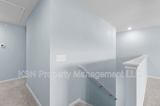 Building Photo - 126 Riverwood Rd