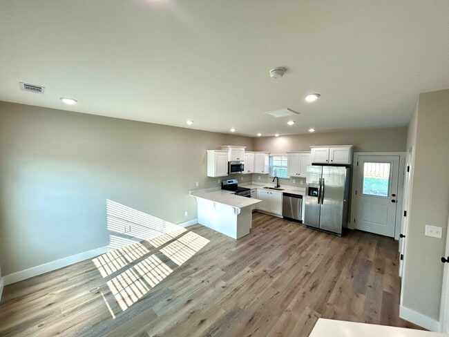 Building Photo - Brand New 2 Bedroom 1.5 Bath home