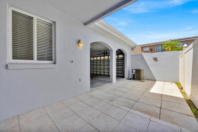 Building Photo - 2051 Island Brook Ln