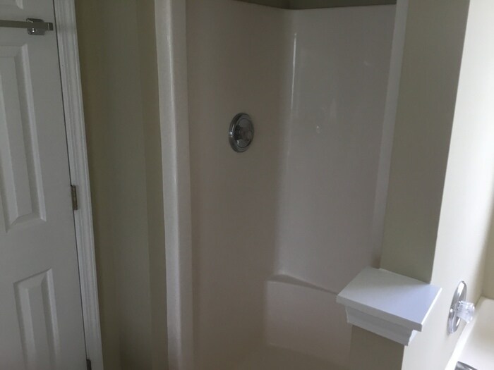 Building Photo - 1216 Bicycle Ct