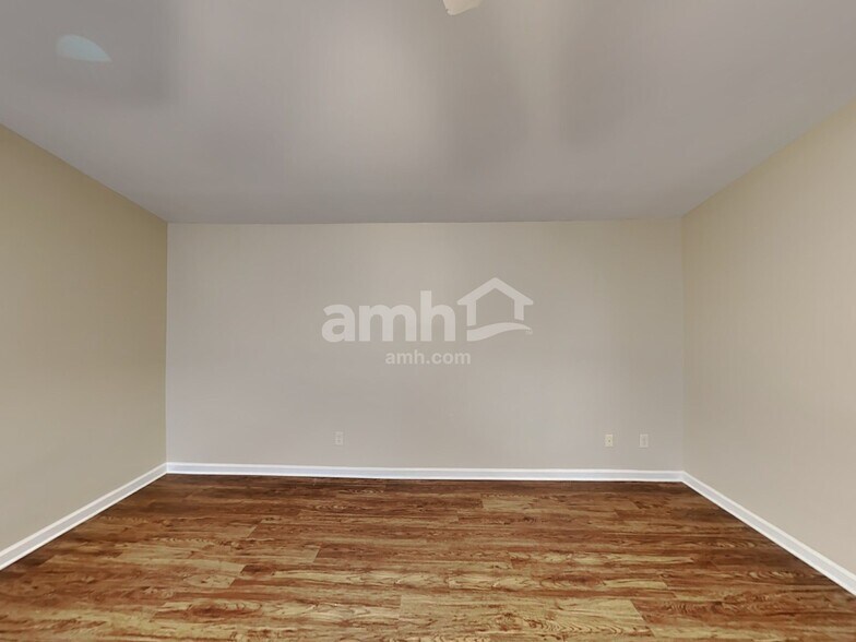 Building Photo - 2528 Howell Farms Way NW