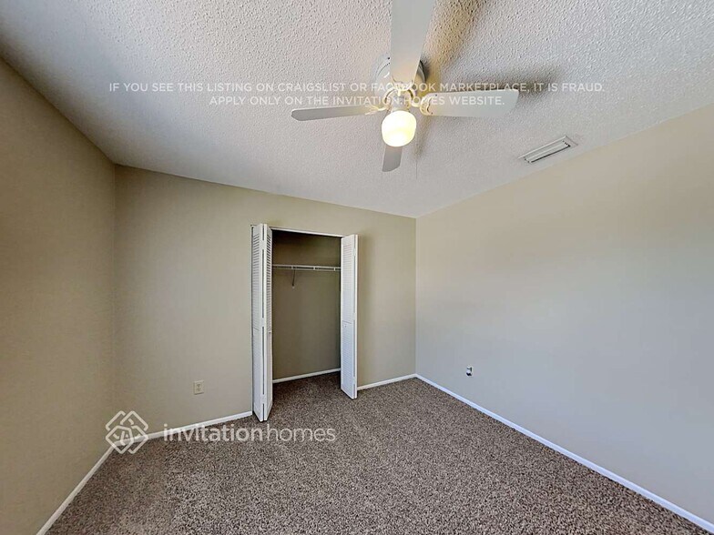 Building Photo - 12916 Longcrest Dr