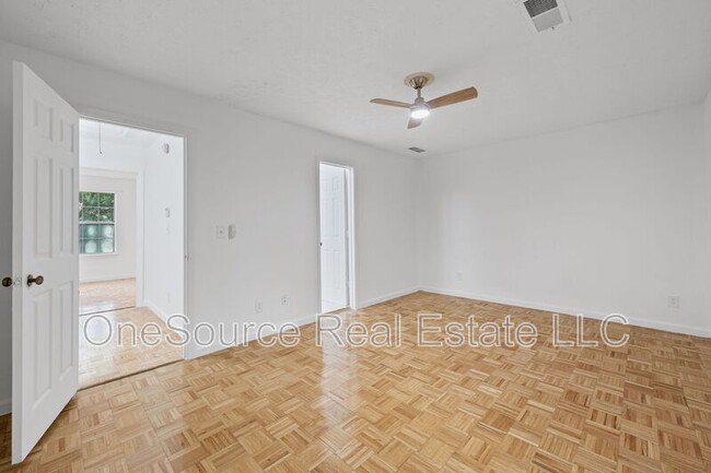 Building Photo - 1086 Huntington Ter SE