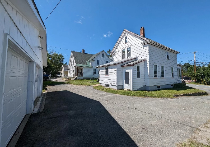 Building Photo - 273 VT-2B