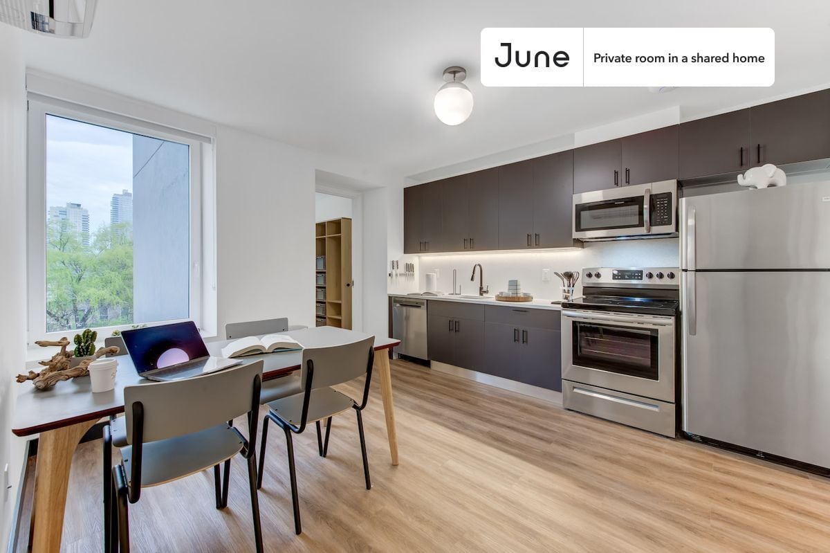 Building Photo - Absolutely Private ROOM in Williamsburg