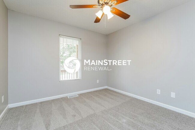 Building Photo - 4 Bedroom Pet-Friendly Home in Selma, NC w...