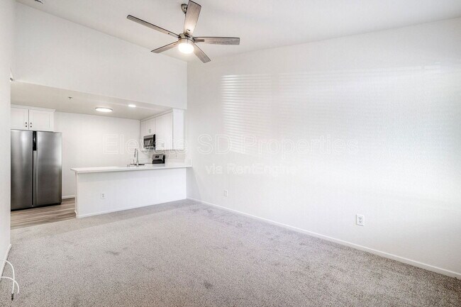 Building Photo - 9430 Winter Gdns Blvd